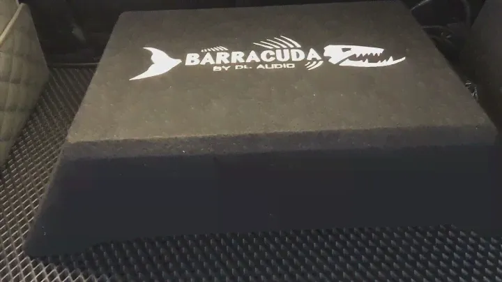 Активный сабвуфер DL AUDIO Barracuda 12A Flat.