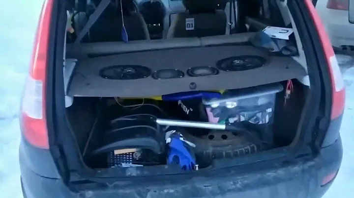 Установка динамиков фирмы DL Audio Barracuda 69 на ВАЗ Лада Калина