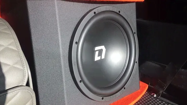 Сабвуфер DL AUDIO Barracuda 12A.