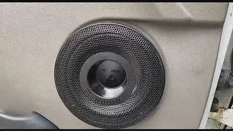 Замена штатных динамиков в Lada Калина на DL Audio Anaconda 165 Comp